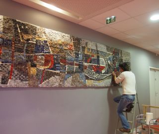 Removal of a mosaic made on asbestos